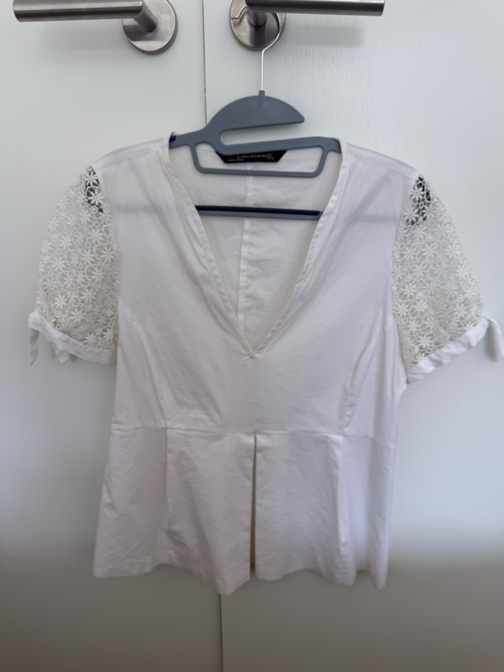 Zara White V-Neck Top with Lace Short Sleeves